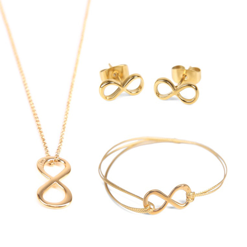 Atrium Promenada, Walentynki, klasyka, prezent, pomysł na prezent, prezent dla niej, biżuteria, damska biżuteria, zestaw biżuterii, Ami Bijoux